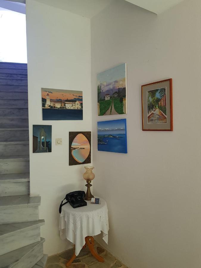 Kuris Studios & Apartments Vasilikí エクステリア 写真